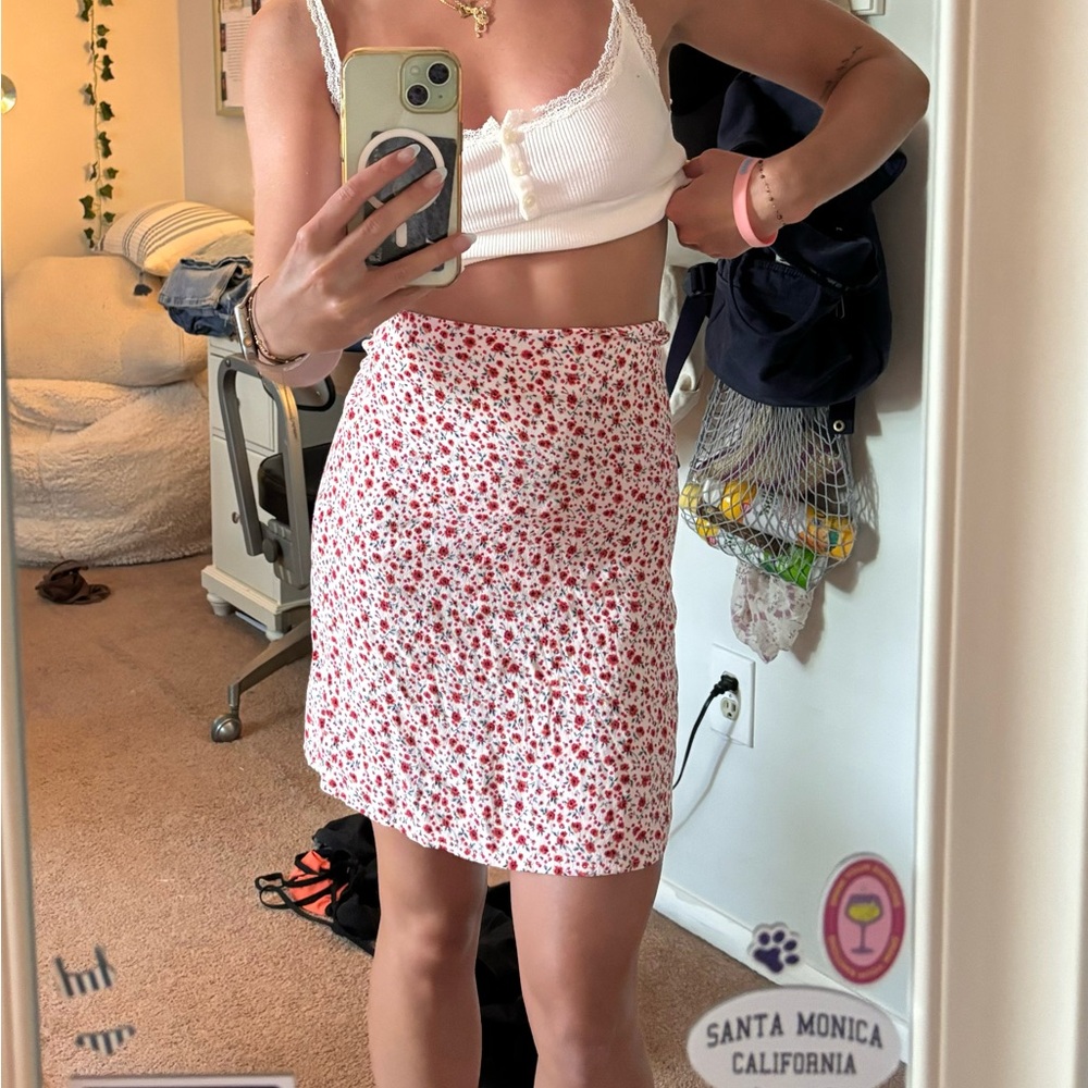 Brandy Melville Pink and White Asymmetrical Mini Skirt